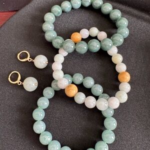 Elegant Shades of Green and Golden Beaded Jade Bracelet Trio w/Jade Earrings